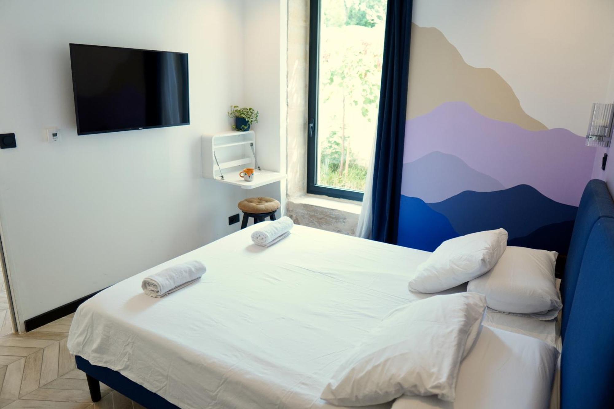 Roma Divine Cinema Et Jardin Apartment Nîmes